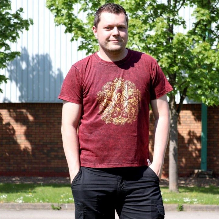 Large Stone Washed T-Shirt - Hamsa - Maroon