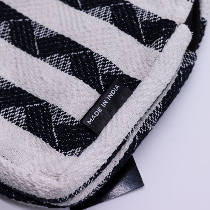 nsjb-01_02.jpeg nsjb-01_02.jpeg